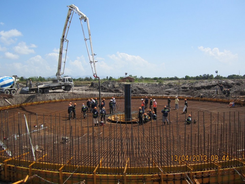 Chuan bi do be tong day be lang cuoi.jpg